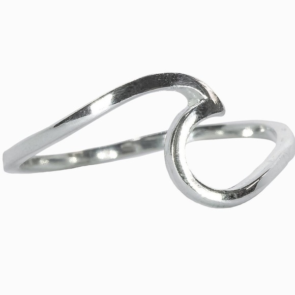 🆕WT! Sterling Silver Wave Ring Available in Various Ring Sizes - Picture 3 of 8